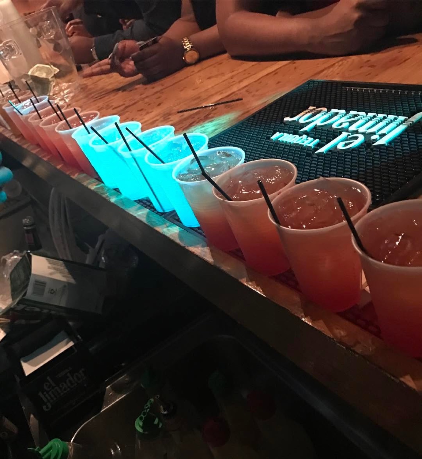 Mid-Week Happy Hour 6