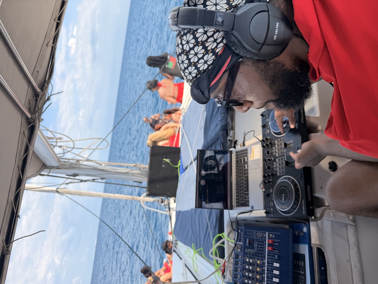 Zanzibar yacht party 4